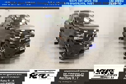 Certified 2025 Volvo XC40 B5 Core
