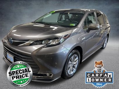 Used 2023 Toyota Sienna XLE