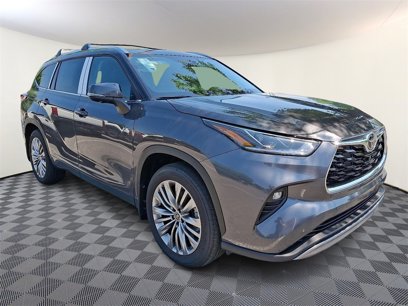 New 2025 Toyota Highlander Platinum