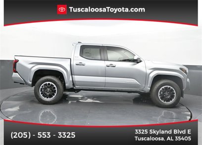 New 2025 Toyota Tacoma SR5