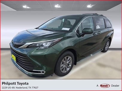 New 2024 Toyota Sienna XLE