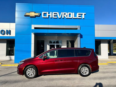 Used 2023 Chrysler Pacifica Touring-L