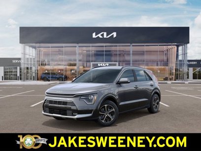 New 2025 Kia Niro SX
