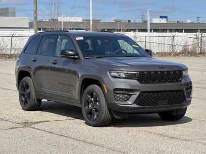 New 2025 Jeep Grand Cherokee Altitude