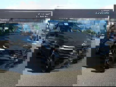 New 2025 Hyundai Elantra SEL