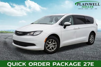Used 2022 Chrysler Voyager LX
