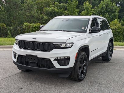 Used 2024 Jeep Grand Cherokee Limited w/ Black Appearance Package