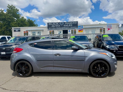 Used 2013 Hyundai Veloster w/ Style Pkg
