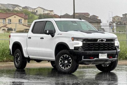 New 2025 Chevrolet Silverado 1500 ZR2 w/ Technology Package
