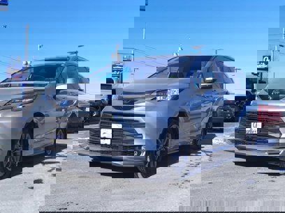 Used 2023 Toyota Sienna XLE