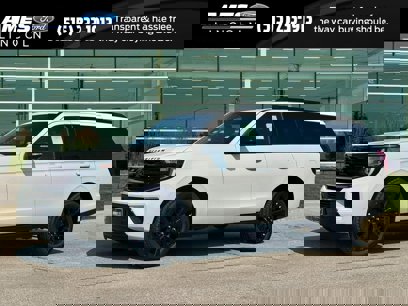 New 2025 Ford Expedition Platinum w/ Stealth Appearance Package