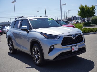 Used 2023 Toyota Highlander XLE