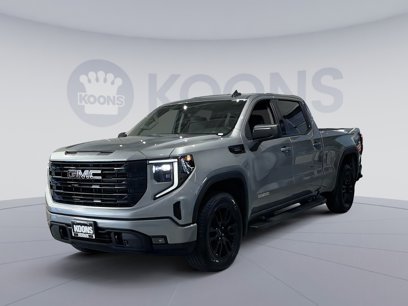 Used 2025 GMC Sierra 1500 Elevation w/ LPO, Elevation Black Package