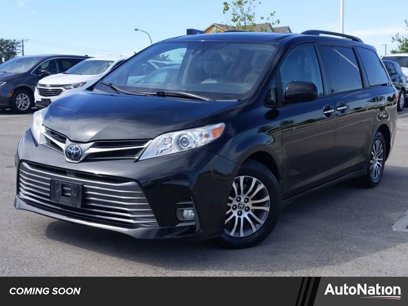 Used 2020 Toyota Sienna XLE