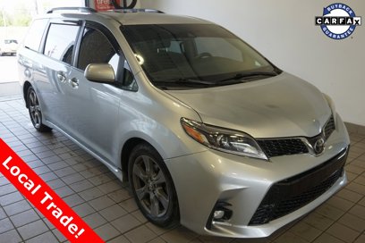 Used 2019 Toyota Sienna SE