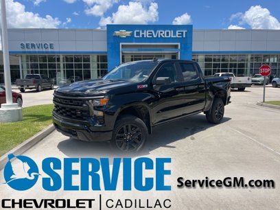 New 2025 Chevrolet Silverado 1500 Custom Trail Boss w/ Turbomax Blackout Package