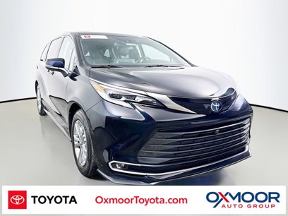 Certified 2023 Toyota Sienna Platinum