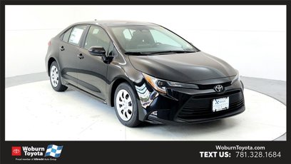 New 2025 Toyota Corolla LE
