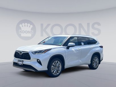 New 2025 Toyota Highlander Platinum