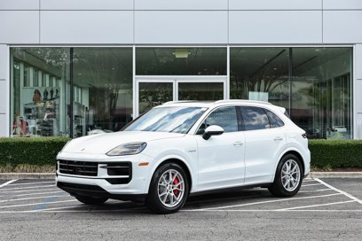 New 2025 Porsche Cayenne S