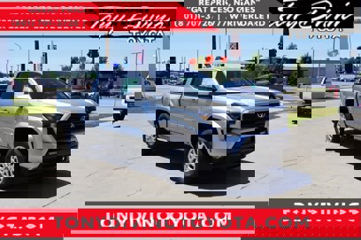 New 2025 Toyota Tacoma SR5