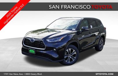 New 2025 Toyota Highlander XLE