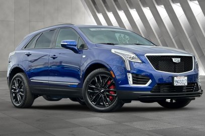 Certified 2025 Cadillac XT5 Sportv w/ LPO, Blue Accent Package