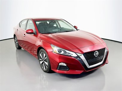 Used 2022 Nissan Altima 2.5 SV