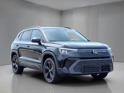 New 2025 Volkswagen Taos SE