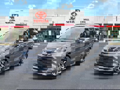 Used 2024 Toyota Sienna XLE