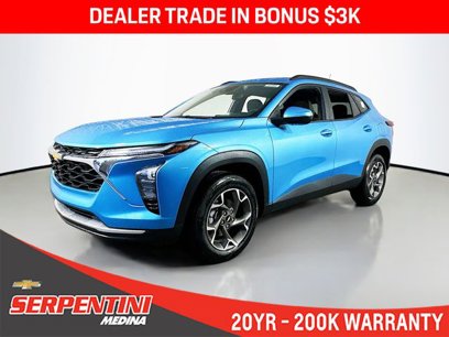 New 2025 Chevrolet Trax LT w/ Sunroof Package