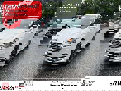 Used 2017 Ford Fusion SE w/ Fusion SE Technology Package