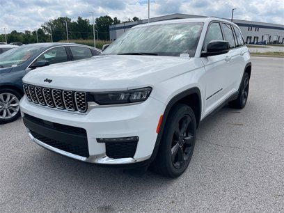 Used 2023 Jeep Grand Cherokee Limited w/ Black Appearance Package