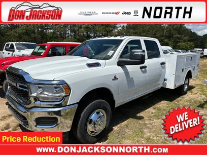 New 2024 RAM 3500 Tradesman w/ Chrome Appearance Group