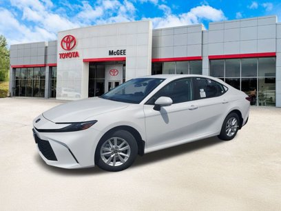 New 2025 Toyota Camry LE w/ Convenience Package