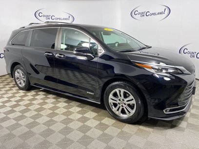 Certified 2021 Toyota Sienna Platinum