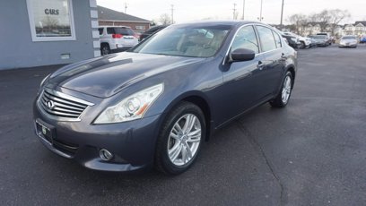 Used 2011 INFINITI G25 x w/ Moonroof Pkg