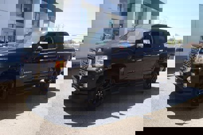 Used 2022 GMC Canyon Denali w/ Denali Black Edition Package
