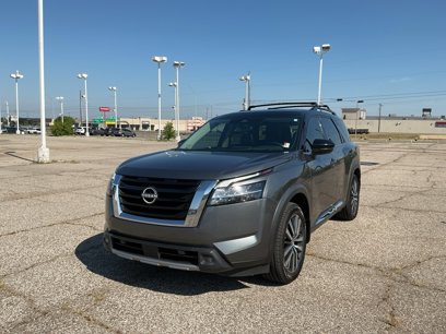 Used 2022 Nissan Pathfinder Platinum