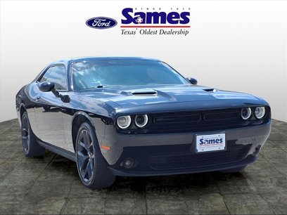 Used 2023 Dodge Challenger SXT w/ Blacktop Package