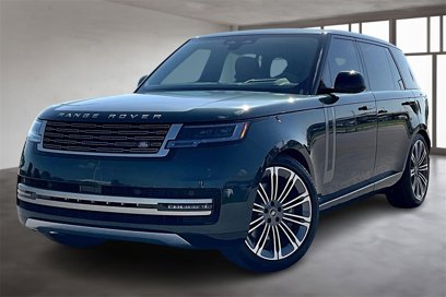 New 2025 Land Rover Range Rover Long Wheelbase SE