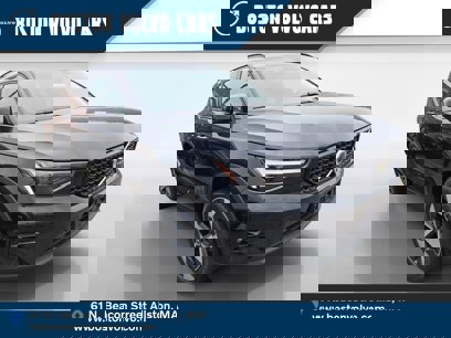 New 2025 Volvo XC40 B5 Plus w/ Protection Package Premier