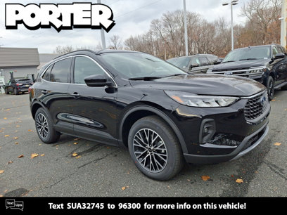 New 2025 Ford Escape SE