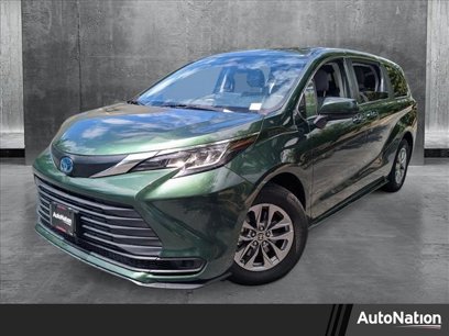 Used 2022 Toyota Sienna LE