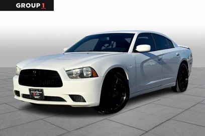 Used 2014 Dodge Charger SE w/ Connectivity Group