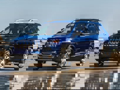 Certified 2018 Jeep Cherokee Latitude w/ Cold Weather Group
