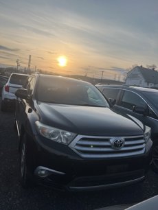 Used 2011 Toyota Highlander SE