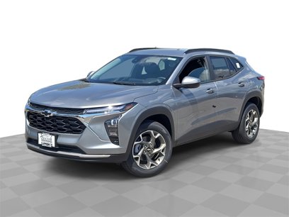 New 2025 Chevrolet Trax LT w/ LPO, Blackout Package