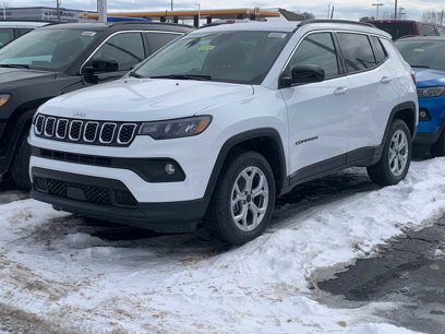 New 2025 Jeep Compass Latitude w/ Convenience Group