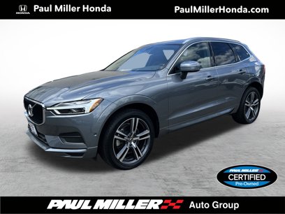 Used 2019 Volvo XC60 T6 Momentum w/ Multimedia Package